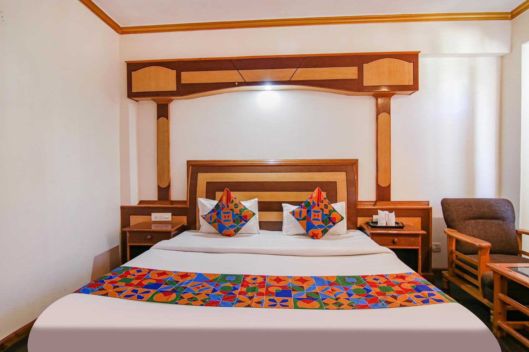Fabhotel Prini Inn Manāli Exteriör bild