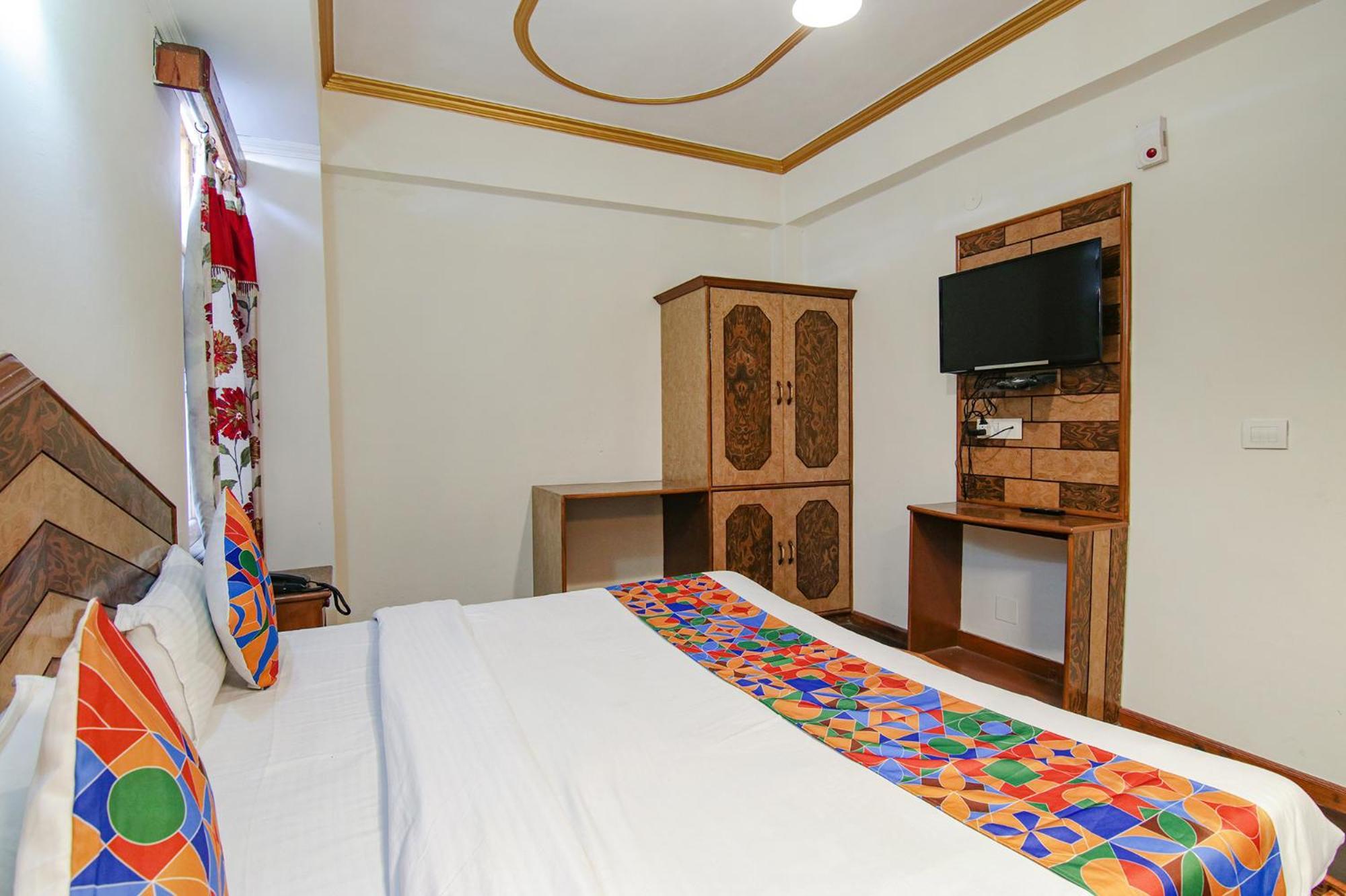 Fabhotel Prini Inn Manāli Exteriör bild