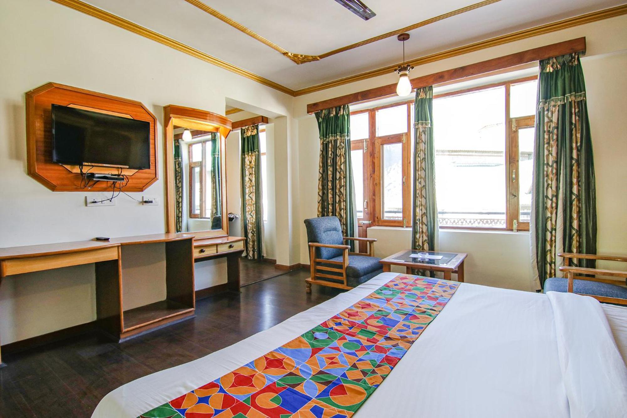 Fabhotel Prini Inn Manāli Exteriör bild